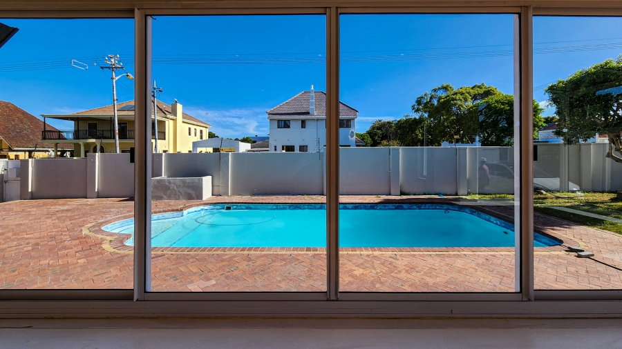 2 Bedroom Property for Sale in Rondebosch Western Cape